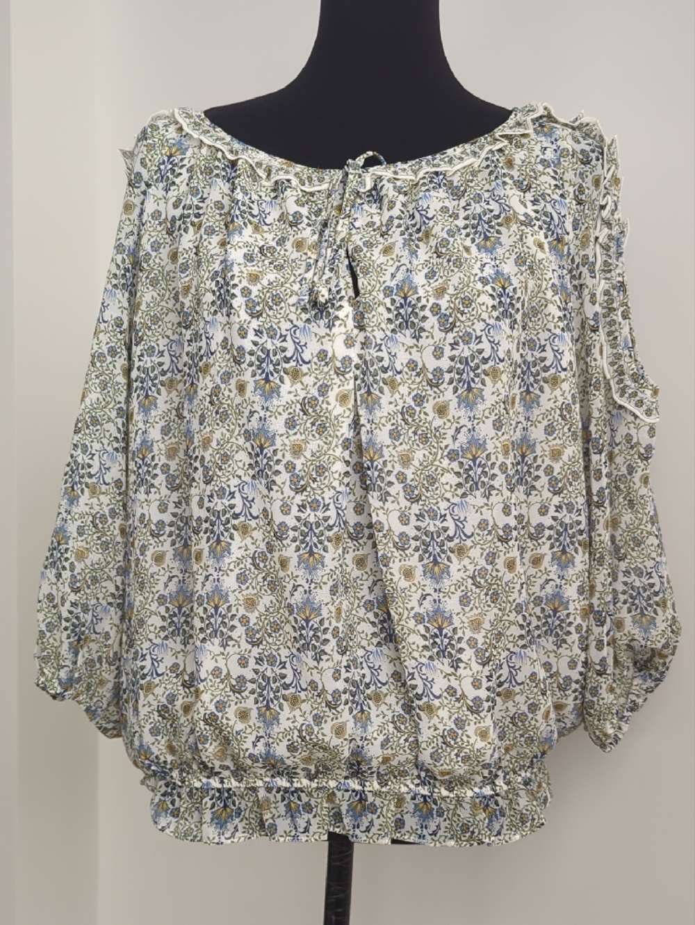 NWT Max Studio Boho Floral Paisley Cold Shoulder Ruffle Bubble Hem Blouse LARGE